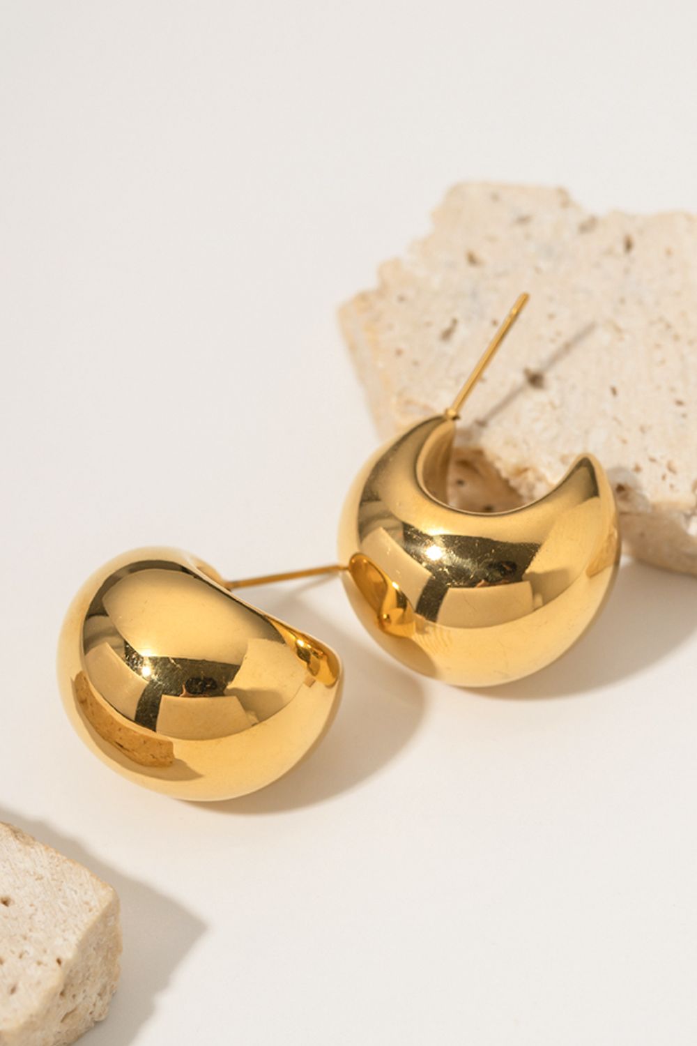 Pendientes de aro en C de acero inoxidable Gold One Size